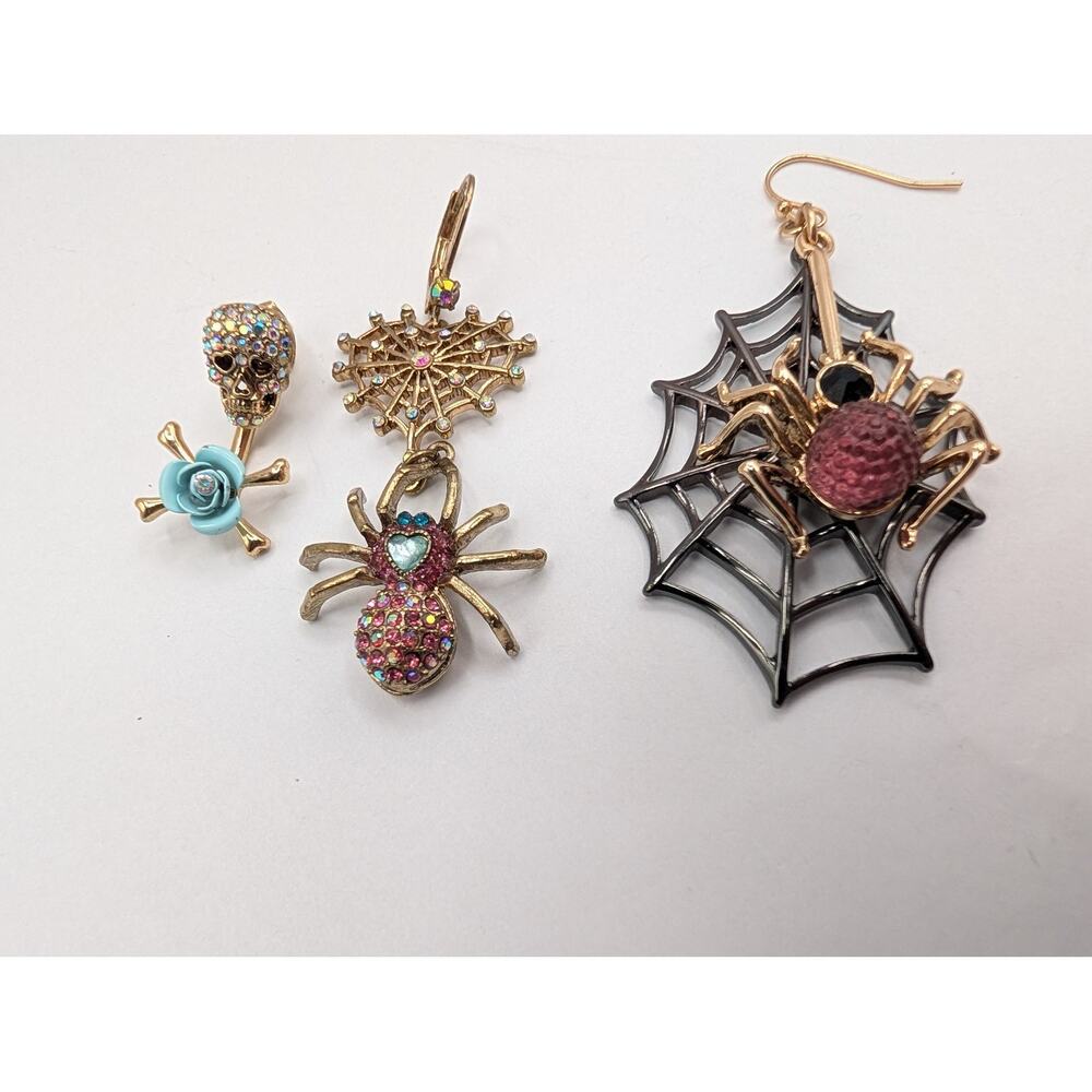 Betsey Johnson Single Halloween Earring Lot Spider Web Dangle Skull Rose
